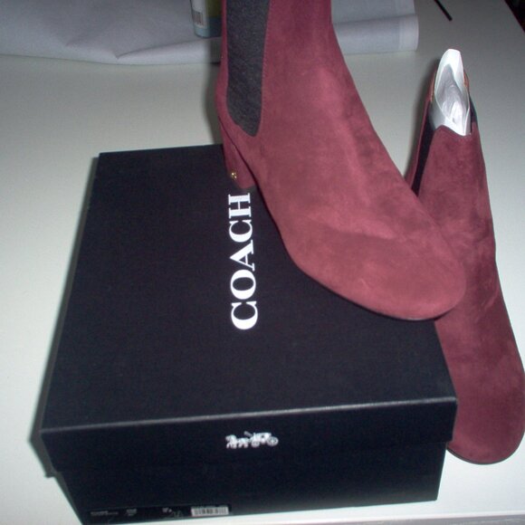 Coach TIA Suede booties - Picture 4 of 7